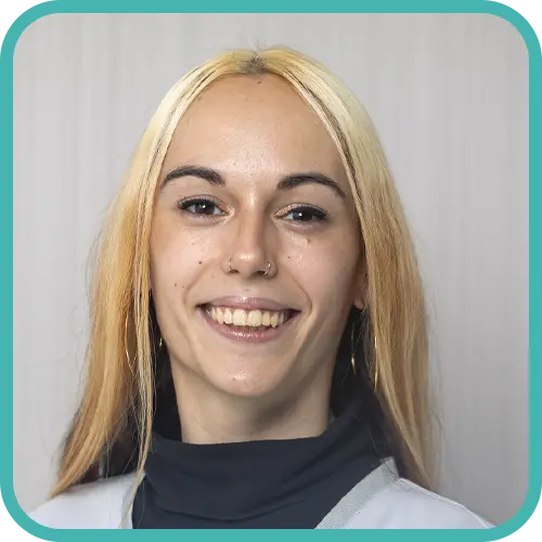 Higienista dental en clínica en Pozuelo